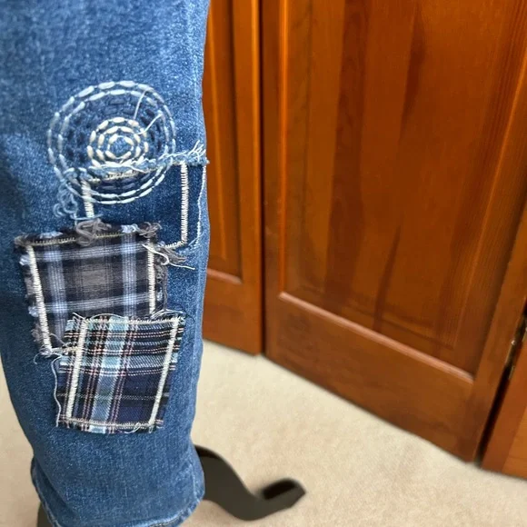 Coldwater Creek Blue Straight Leg Jeans with Plaid Patches - Picture 4 of 4